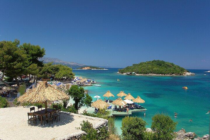 Tour di un giorno a Sarande, isole Ksamil e sorgente Blue Eye