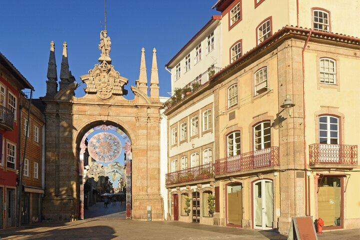 Braga caça ao tesouro & Highlights tour a pé autoguiado