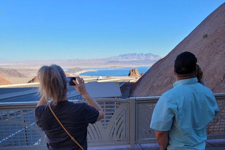Hoover Dam Tour by Luxury SUV