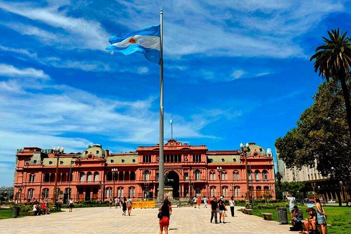 Explore Buenos Aires Highlights on a Walking Tour