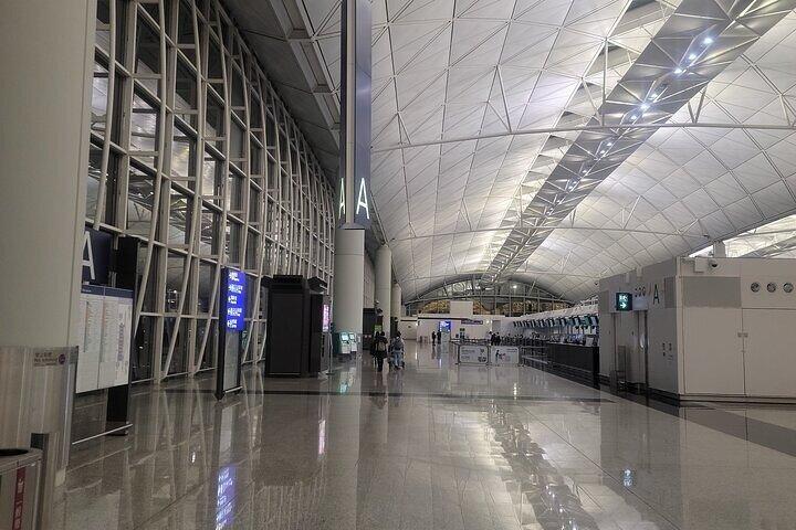 メルセデスベンツによるプレミアム空港送迎サービス香港
