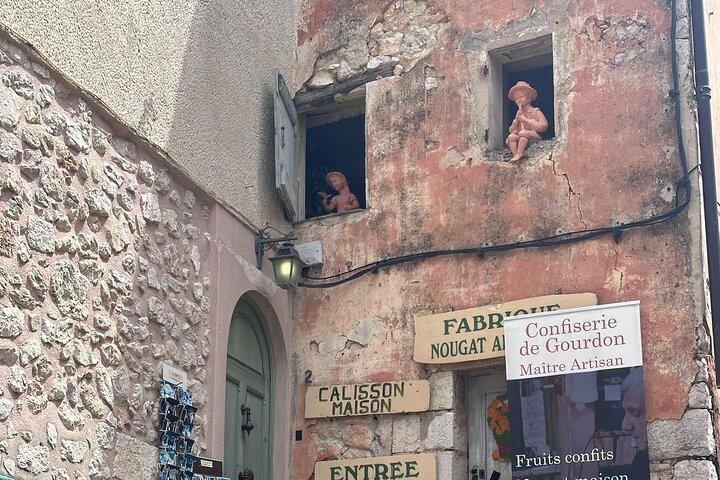 Ganztagesausflug in kleiner Gruppe zu mittelalterlichen Dörfern an der französischen Riviera ab Nizza