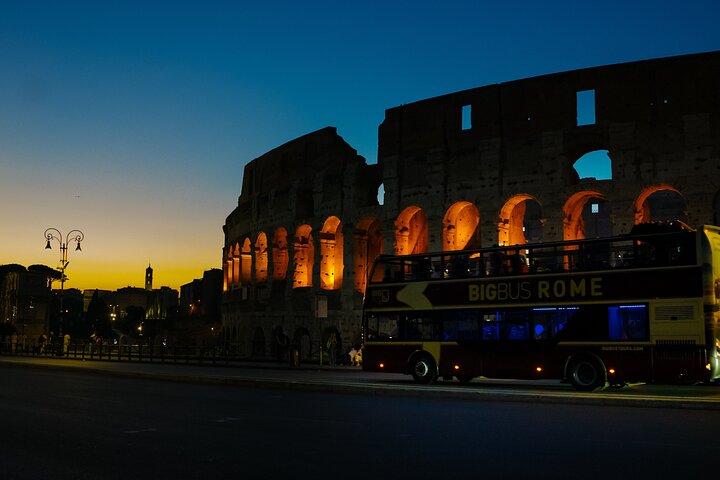 Visite nocturne panoramique de Rome en Big Bus