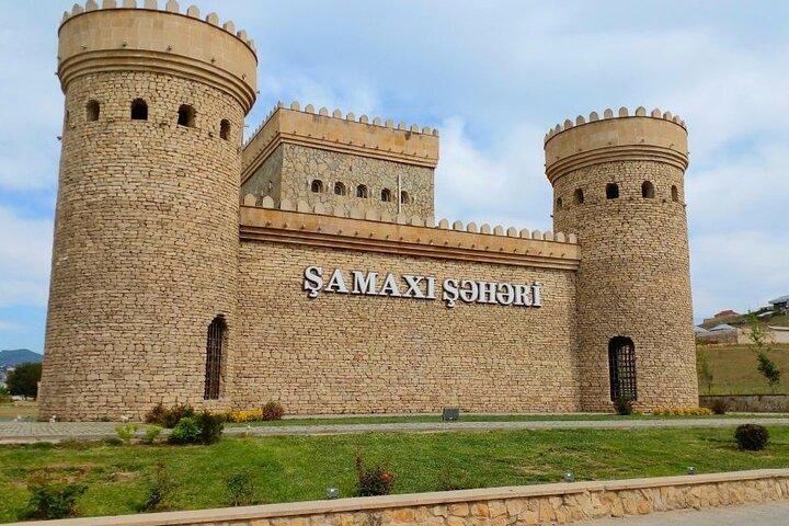 Gabala, Shamakhi, Tufandag, Nohur-See, Wasserfall-Tour ab Baku