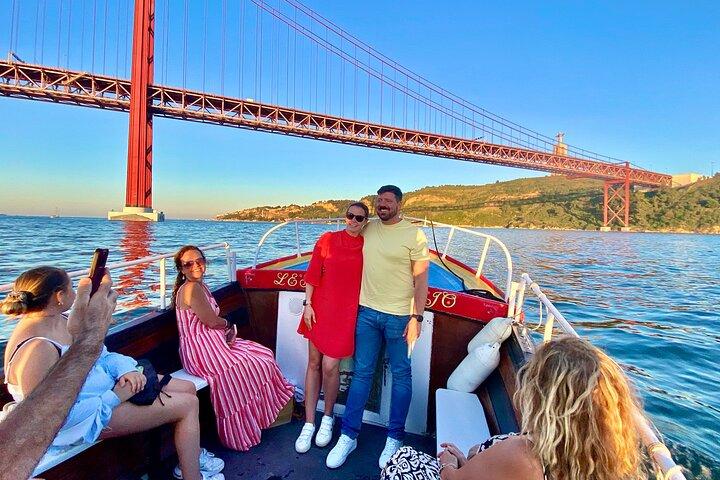 Lisbon Daytime & Sunset Tradicional Boat Tour Sightseeing Cruise