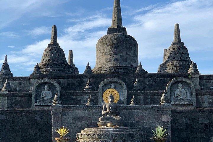 バリ島北部の見どころ： 仏教寺院、滝&温泉