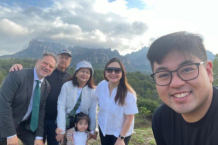 Private Half Day Tour in Monserrat with Driver