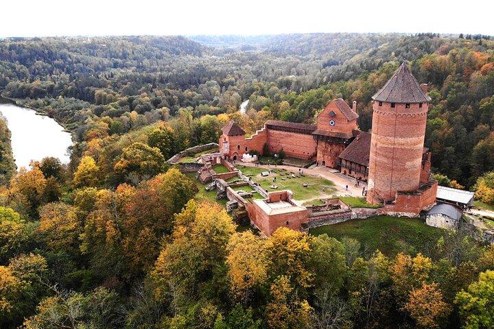 Transfert et visite privée de Tallinn à Riga