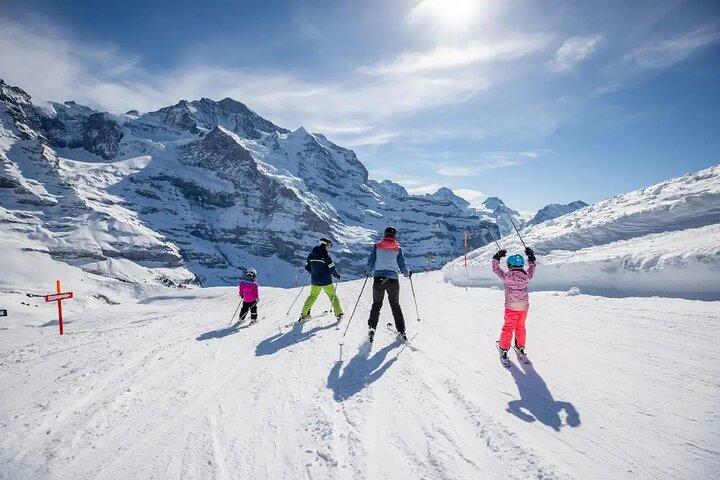 Excursion d'une journée au ski à Grindelwald depuis Zurich