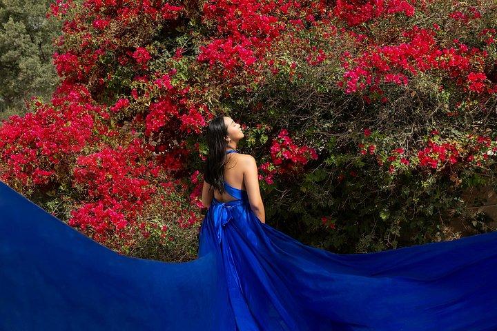 アテネ-ギリシャ：FLYING DRESS撮影体験を予約
