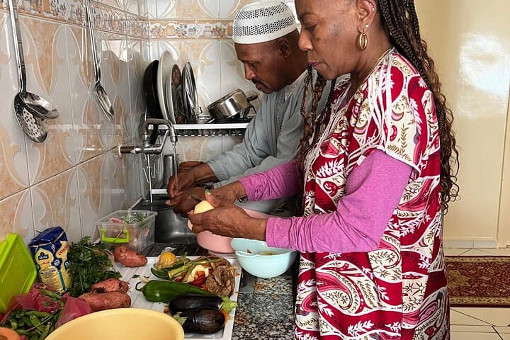 Casablanca Culinary Experience Henna and Traditional Dress