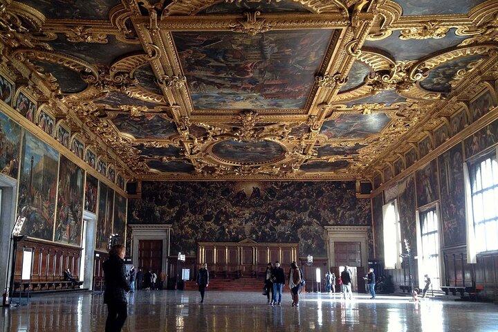 Visita guiada al Palacio Ducal