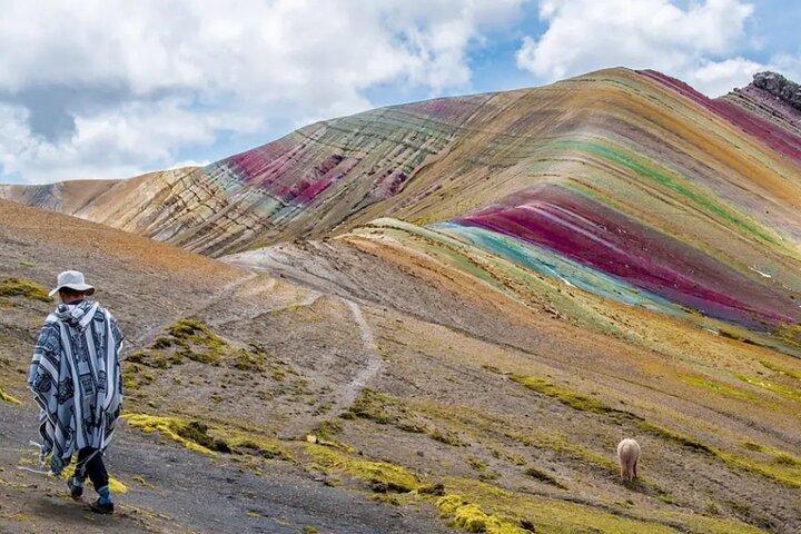 Full Day Palccoyo Rainbow Mountain Tour