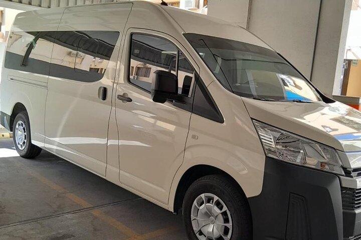 Transferts d'arrivée et de départ à l'aéroport de Dubaï | Service privé