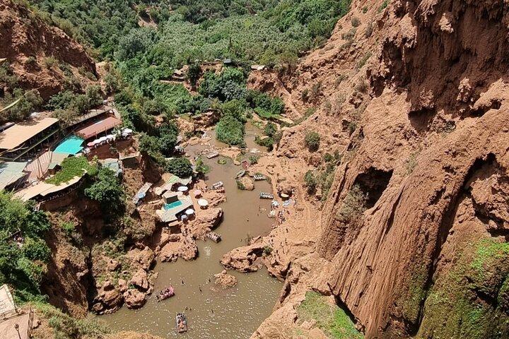 Marrakech: Dagstur til Ouzoud-vandfaldene + guide