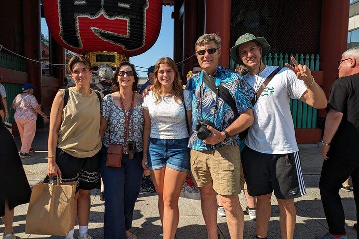 ¡Conoce el secreto de Asakusa! Tour por el santuario y el templo