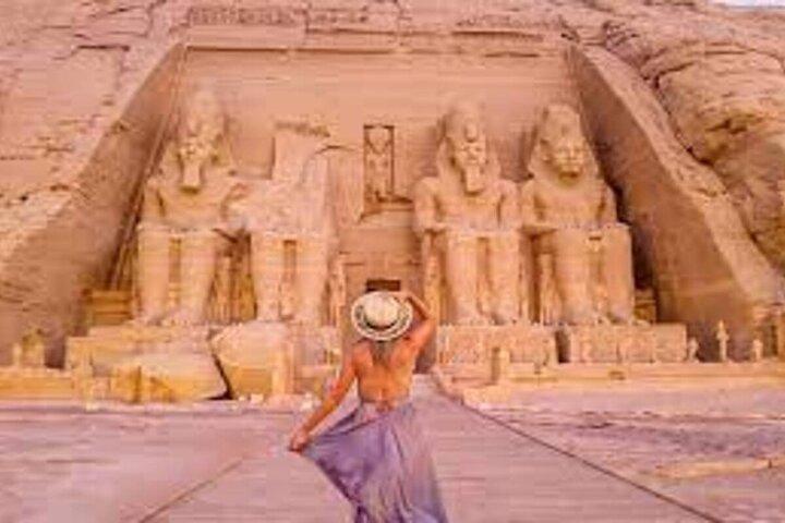 Reis naar Abu Simbel en Aswan vanuit Luxor