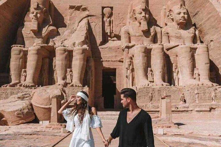 Reis naar Abu Simbel en Aswan vanuit Luxor