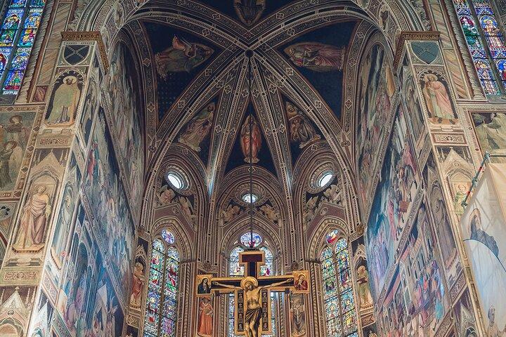Basiliek van Santa Croce: Waar legendes rusten in Florence