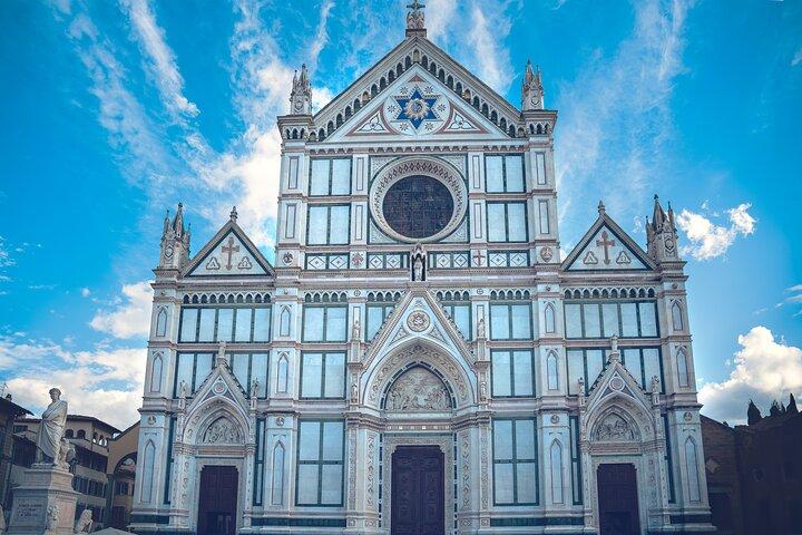 Basílica de Santa Cruz: Onde as lendas descansam em Florença