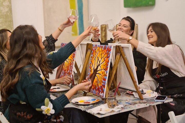 Paint and Wine Party Experience com vinho ilimitado em Zagreb
