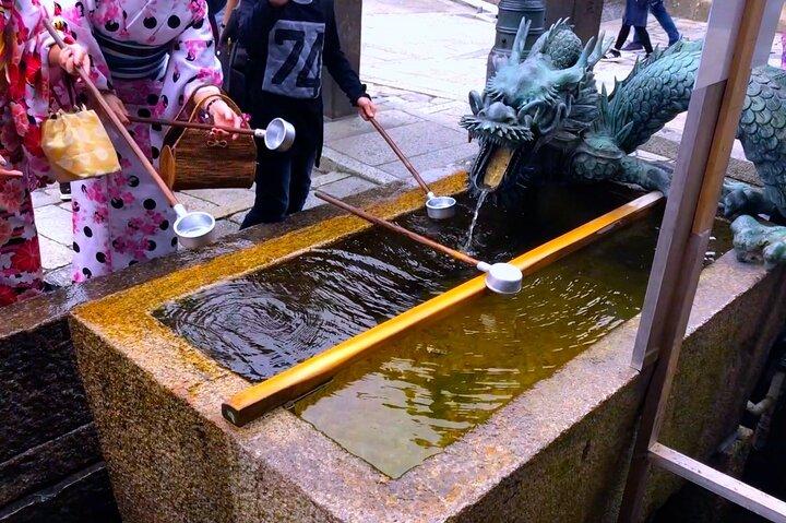 Profitons de porter le kimono ! Courte visite du temple Kiyomizu de Kyoto