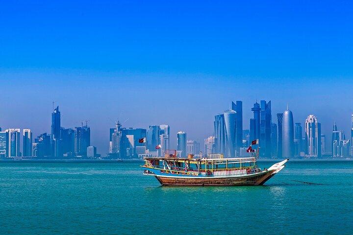 Doha City Guided Tour + Dhow Cruise - Experiência cultural completa