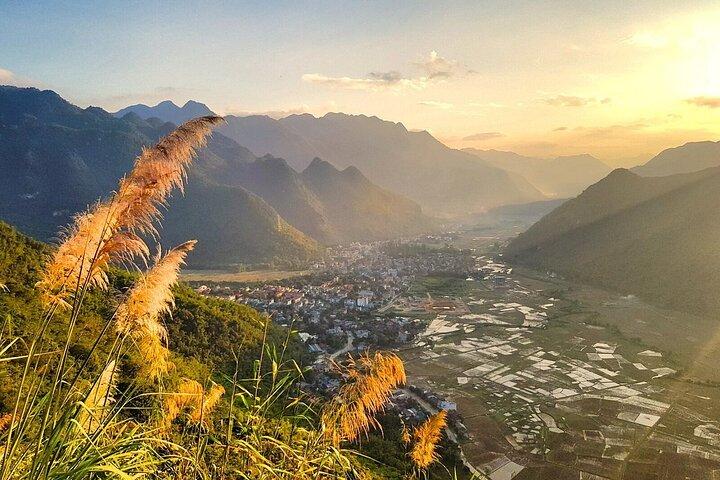 Mai Chau Day Trip Explore a beleza das aldeias pacíficas de bicicleta