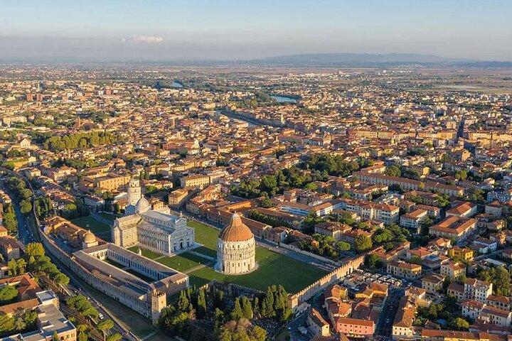 Excursão a pé em Pisa com guia escrito e em áudio por um local