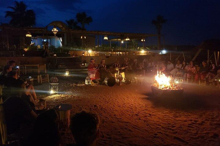 Marrakech til Agafay Desert Sunset: Camel Ride & Dinner Show