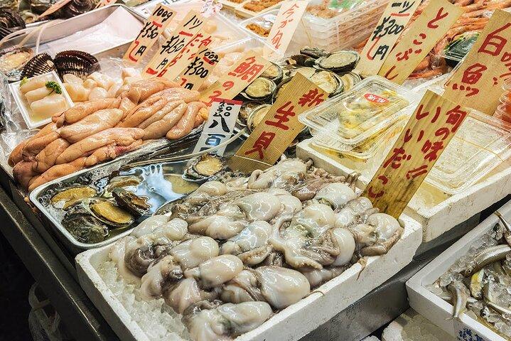 専門ガイドによる京都錦市場グルメツアー