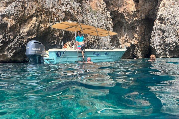 Escursione in barca e visita delle grotte di Santa Maria di Leuca