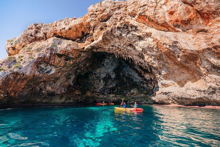 Cala Varques: Guidet kajak-ekspedition og snorkling