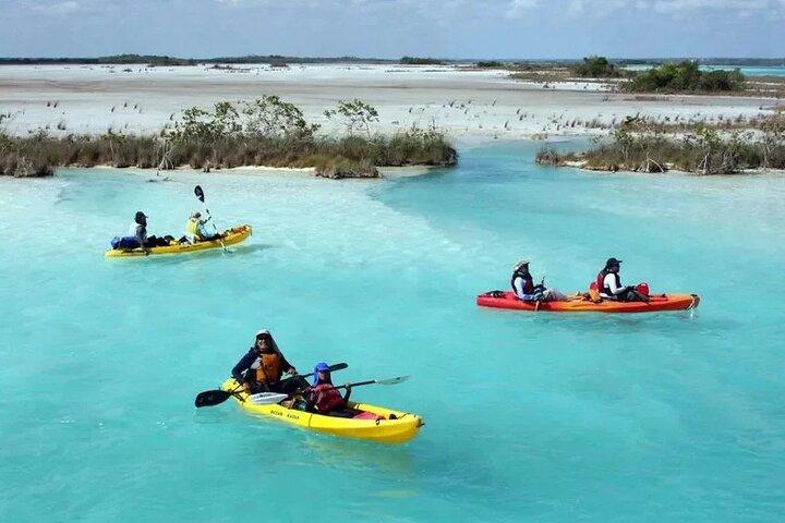 Aluguel de caiaque de dia inteiro em Bacalar