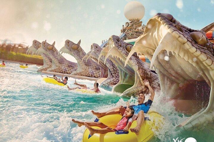 アブダビ・ヤス・ウォーターワールド入場券（オプション送迎付き）