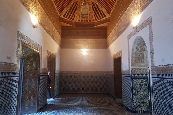 Discover Marrakesh: Half Day Guided Walking Tour