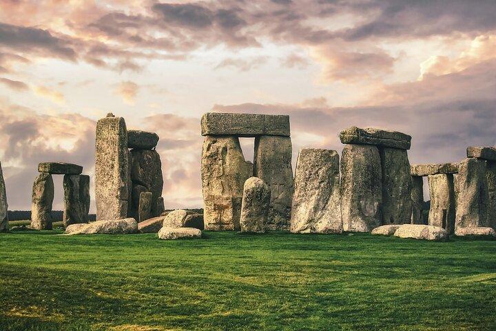 Excursión de un día al místico Stonehenge desde Londres