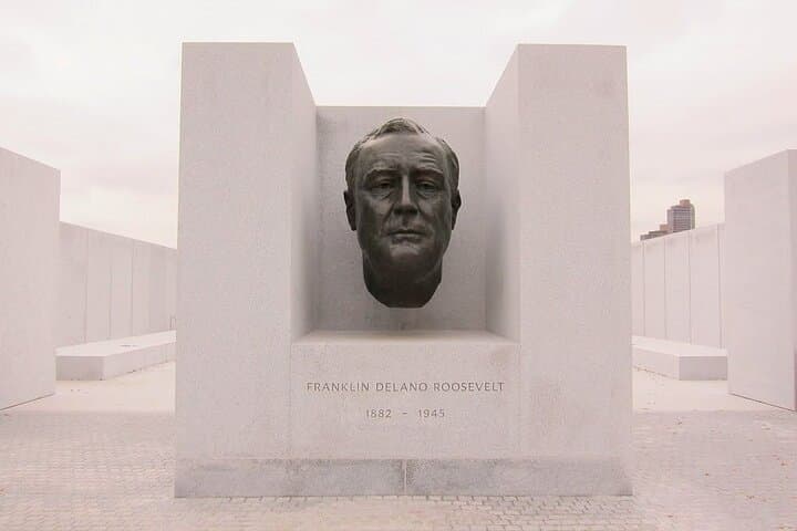 Roosevelt Island: An Audio Tour by a Filmmaker