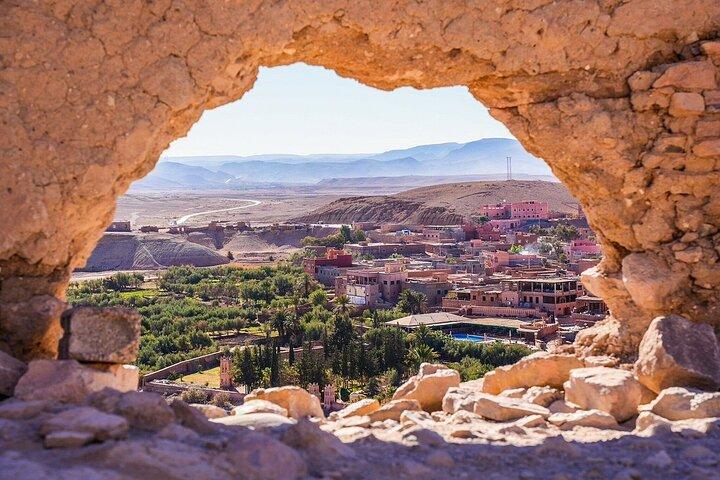 Marrakech to Fes: 2 Days and 1 Night Camel Trekking Experience