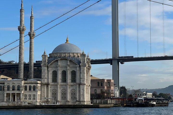 Experience Istanbul: Scenic Bosphorus Cruise with Lunch&Breakfast