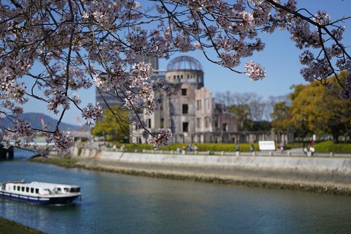 広島＆宮島プライベートカスタムツアー（現地ガイド付き）