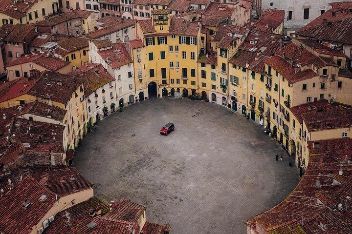 Pela Toscana: Mármores de Carrara, Pisa e Lucca