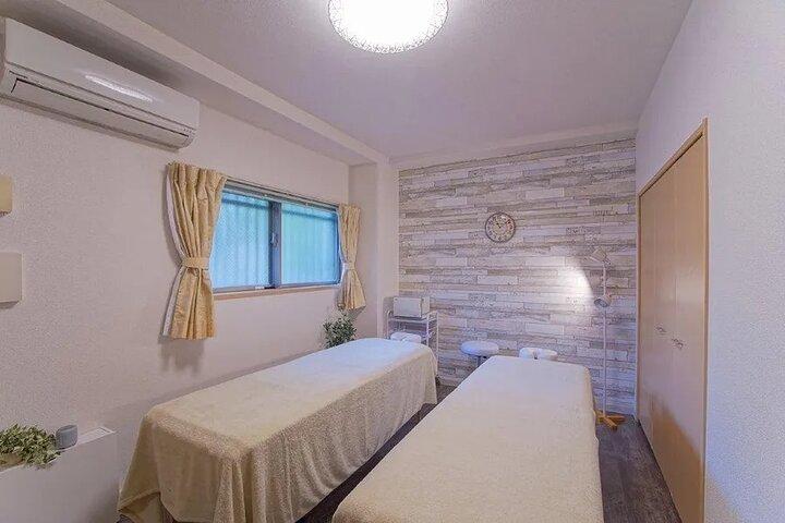 京都での 2 時間のオリエンタル ボディ アンド ヘッド マッサージ