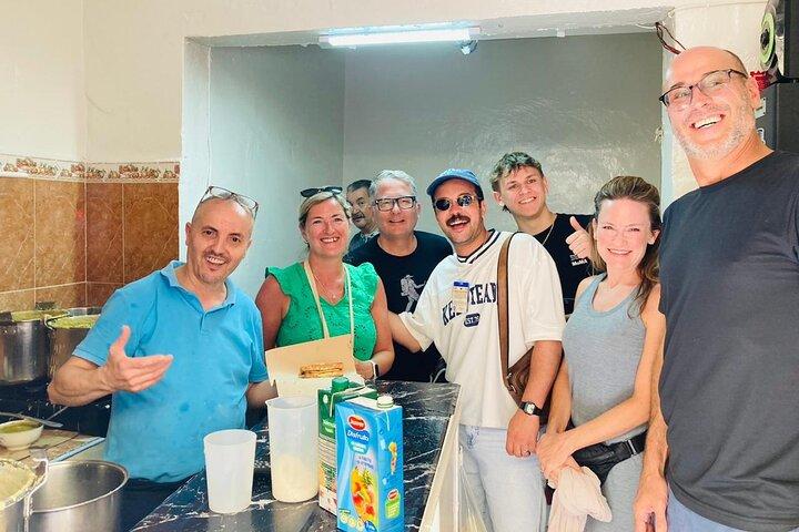 タンジェフードツアー：マーケット、屋台料理＆シーフードランチ