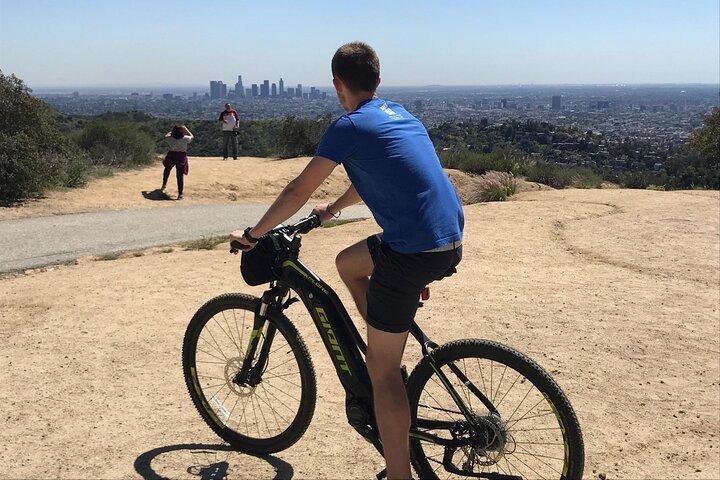 ロサンゼルスプライベートハリウッドサイン電動自転車ツアー
