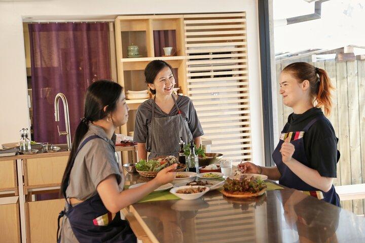 Oplev koreansk madlavning i det moderne hanok køkken