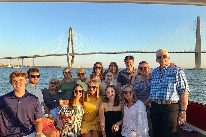 Excursões privadas de manhã no iate Kismet até 20 passageiros