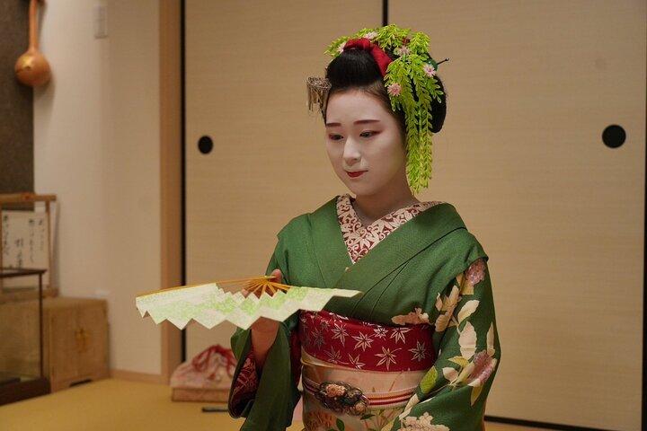 Die Kunst Geishas: Exklusive Show & Gion Walking Tour