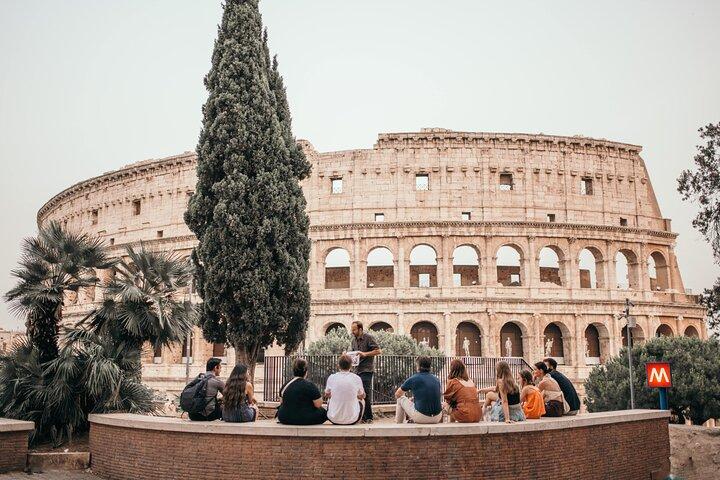 Passeggiata notturna nella magia di Roma