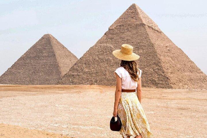 Depuis Hurghada : visite du Caire, pyramides et musée avec billet